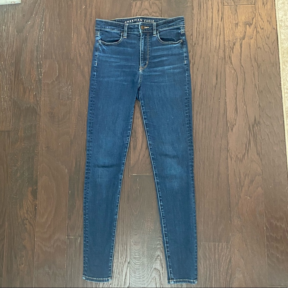 American Eagle Super High Rise Jegging Size 8 Long -EUC